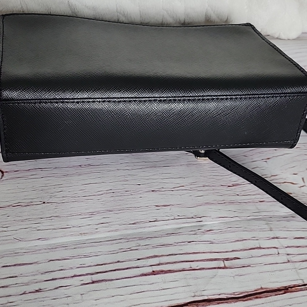 Kate Spade Carson Convertible Black Crossbody Bag - Picture 6 of 8